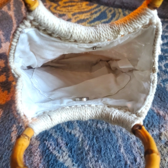 Beaded bamboo handle purse in crochet style, 100% cotton - Picture 5 of 6